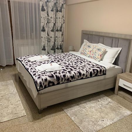 Minerva Ultracentral Apartment Craiova Exterior foto