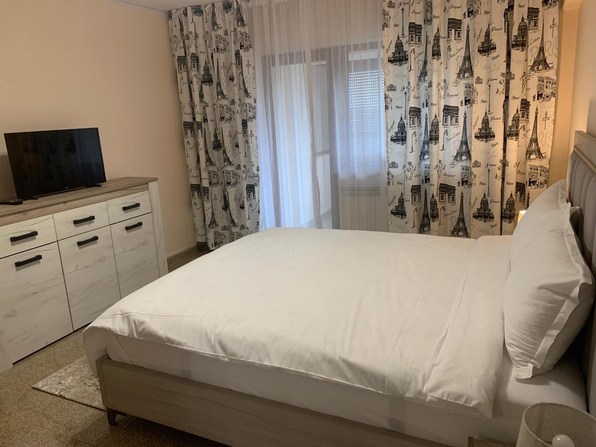 Minerva Ultracentral Apartment Craiova Exterior foto