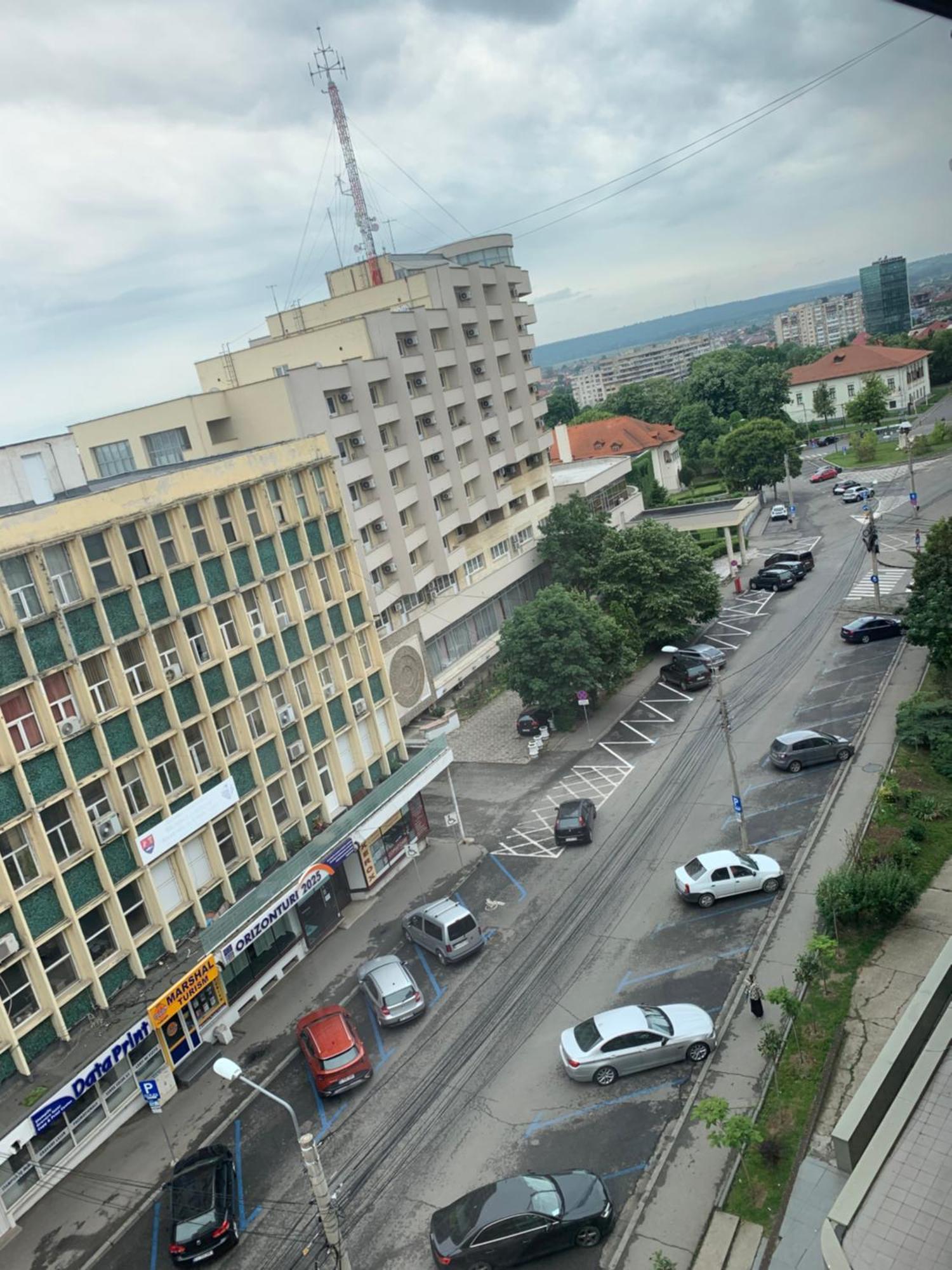 Minerva Ultracentral Apartment Craiova Exterior foto