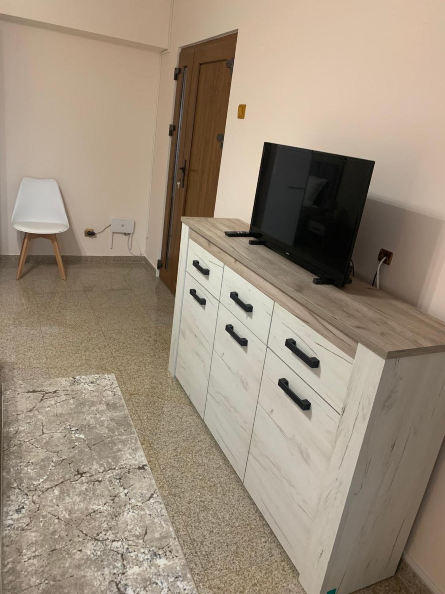Minerva Ultracentral Apartment Craiova Exterior foto